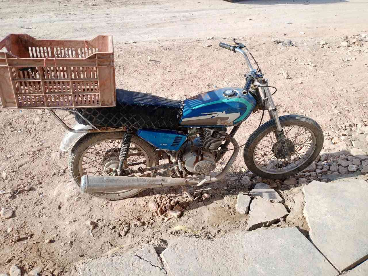اربعه كير أوراق لبيع تفاصيل
***********
عنوان الديوانيه حي الزهراء
