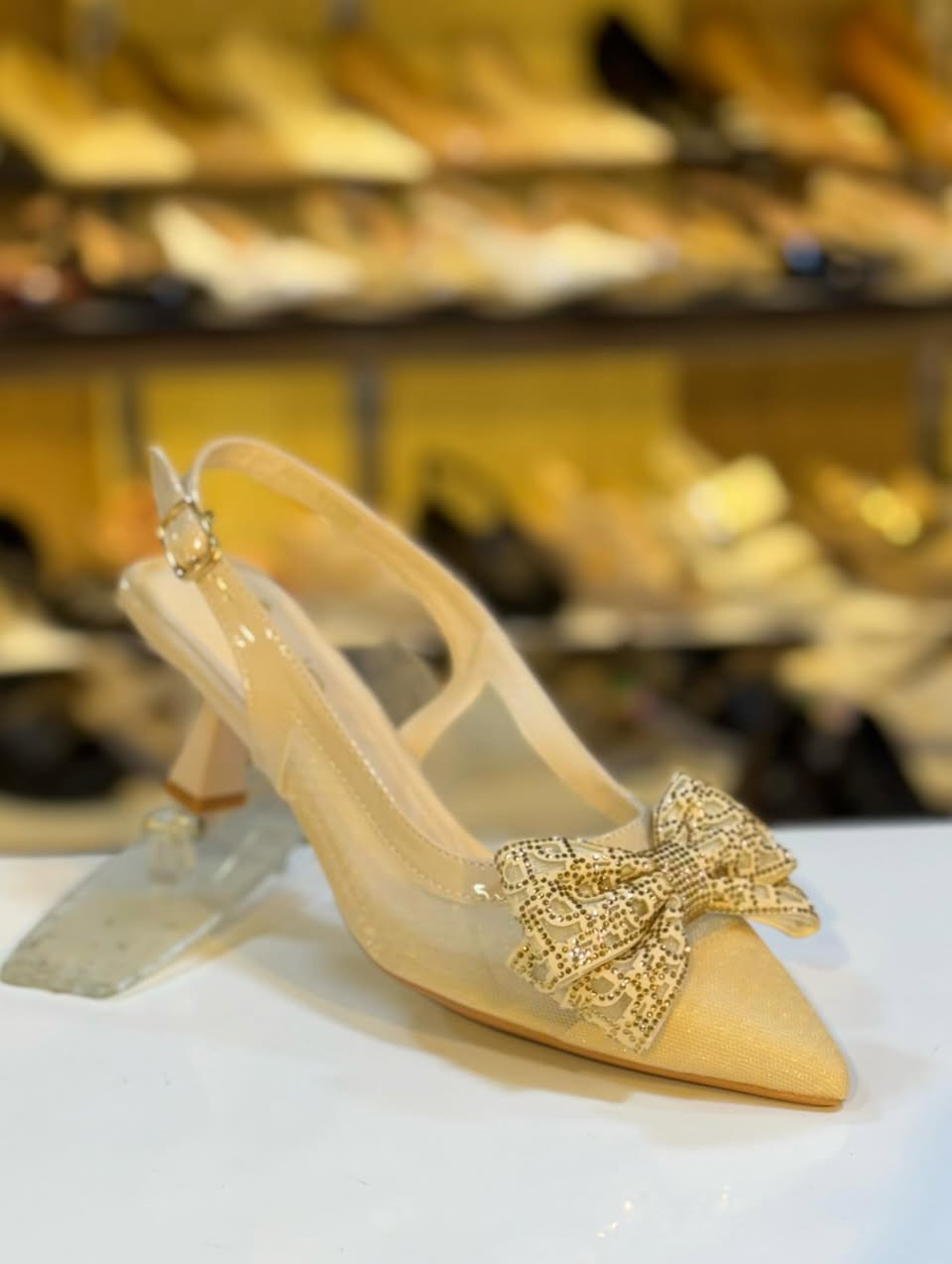 السلطانه للأحذيه النسائيه
.
.حذاء كعب  ❤️ 

ارتفاع 5 سانتيم

.قياسات من 37-41
العنوان : المسيب شارع البلديه 
خلف صيدليه اللؤلؤة 

علمًا يوجد خدمه توصيل 🛵


**إذا كنت صاحب هذا الإعلان وتريد حذفه لأي سبب، رجاءا أرسل رسالة إلى الدعم الفني**