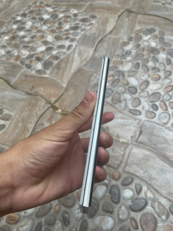 سلام عليكم جهاز التره S22للبيع ذاكره 256جهاز كبس بوبجي 120فريم  زوم 100 بطا ريه 5000سعره 400وبي مجال اي استفسار خابرني***********
