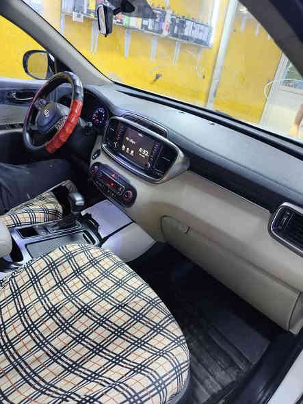 سورنتو ٢٠٢٠سته سلندر مكفوله كفالة عامه رقم نكليزي فول عدا البنراما 
مكانه نجف السعر ٢٦٥وبيه مجال. ***********
