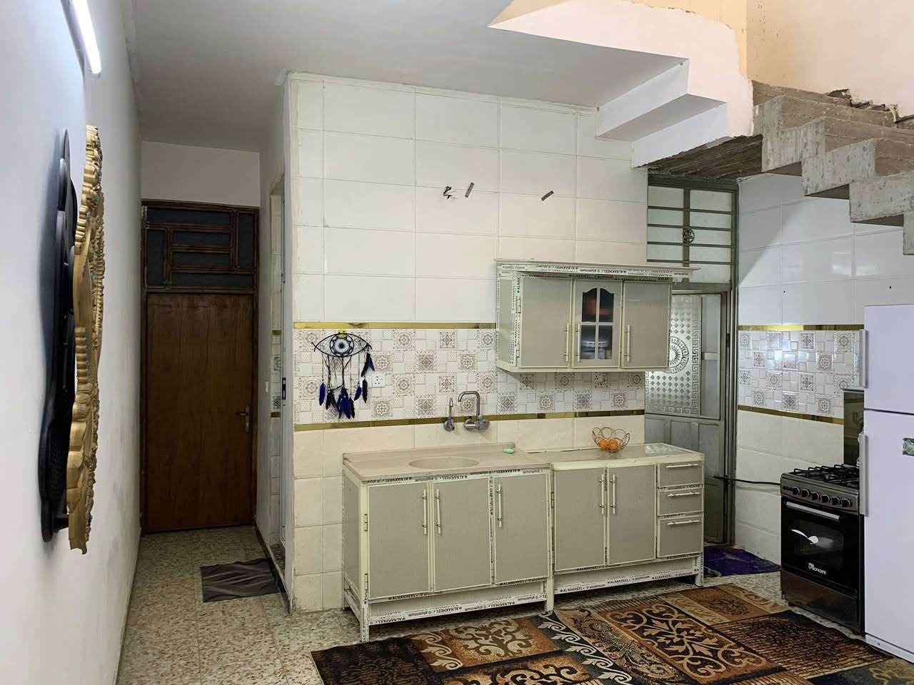 بيت للبيع   مساحه 100 / بغداد حي كوفه شارع صوره
مقاببل عقارات السلطان  ثالث بيت عن شارع الصوره / *********** 
للاستفسار  
السعر 85 بي مجال بسيط
