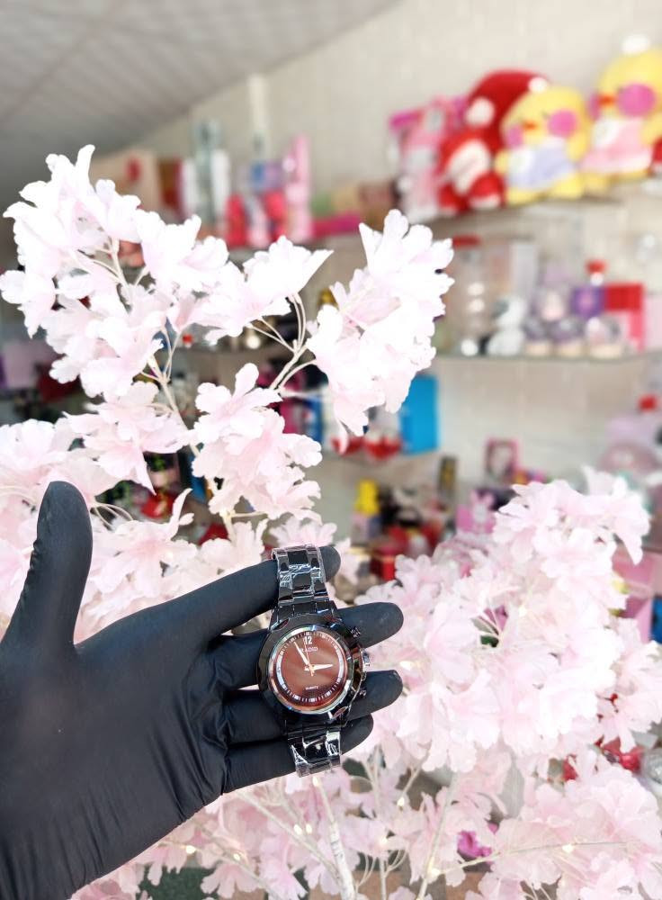 تشكيلة كبيرة 😍🔥⏳⌚⌚من الساعات والاكسوارات اعلااا كوالتي 
واسعار كتير لطيفه 🥺 🦋 😍 
ساعات كابلز 🩵⌚🩷
ساعات شبابيه🖤⌚
ساعات عروس 🤍💐🦋
ساعات ترند 🖤⌚
ساعات كاجوال 🩶⌚
ساعات رولكس 🤎⌚
ساعات شيك🖤⌚
ساعات رسميه 🩵⌚
اساور كارتير 💐🦋
اساور توليب 🌷💐🦋
ساعات تتش اطفال ⌚💛


**إذا كنت صاحب هذا الإعلان وتريد حذفه لأي سبب، رجاءا أرسل رسالة إلى الدعم الفني**
