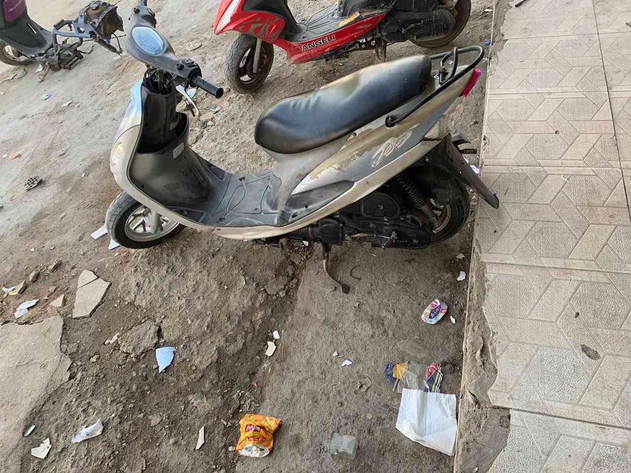 سلام عليكم دراجه ماكس قجمه لبيع مفتوحة مره وحده سعر ٥٥٠ وبيه مجال ***********
