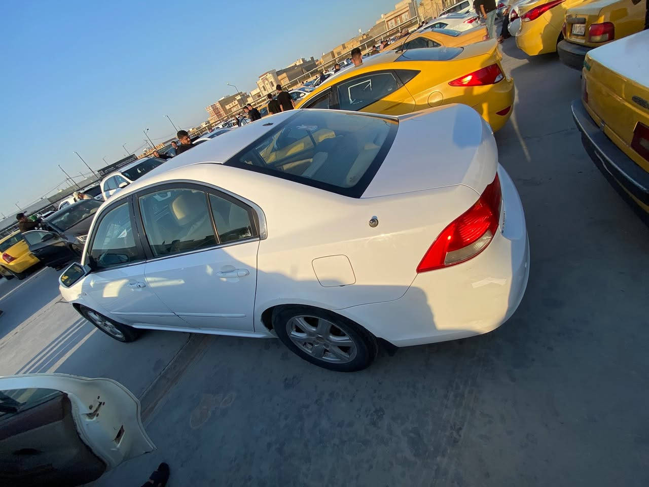 سلام عليكم شباب من رخصة لأدمن 
كيا اوبتيما خليجي موديل 10مكفوله رقم شمالي سنويه ل٣٢تحويل ثاني يوم تخم تايرات مكينه وكير كفاله حداديه جديده كهربائيات فول مواصفات عادي سياره حلوه وكاعده شاشه وكامره سعرها ب١١٨وبيها مجال بيها سونار موجود واذا مراوس بكيا بنكو موديل ٢١/٢٠عادي ***********مكاني واسط نعمانيه
