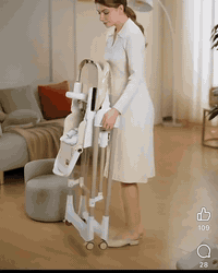 السلام عليكم 
كرسي طعام اطفال ماركة كاديلو ويصير مرجوحة مشتريتة صار اسبوع جديد ممستعمل بكارتونتة واخذتة ب٨٥  الف
اريدة ب٧٠ الف 
الاستفسار ***********
