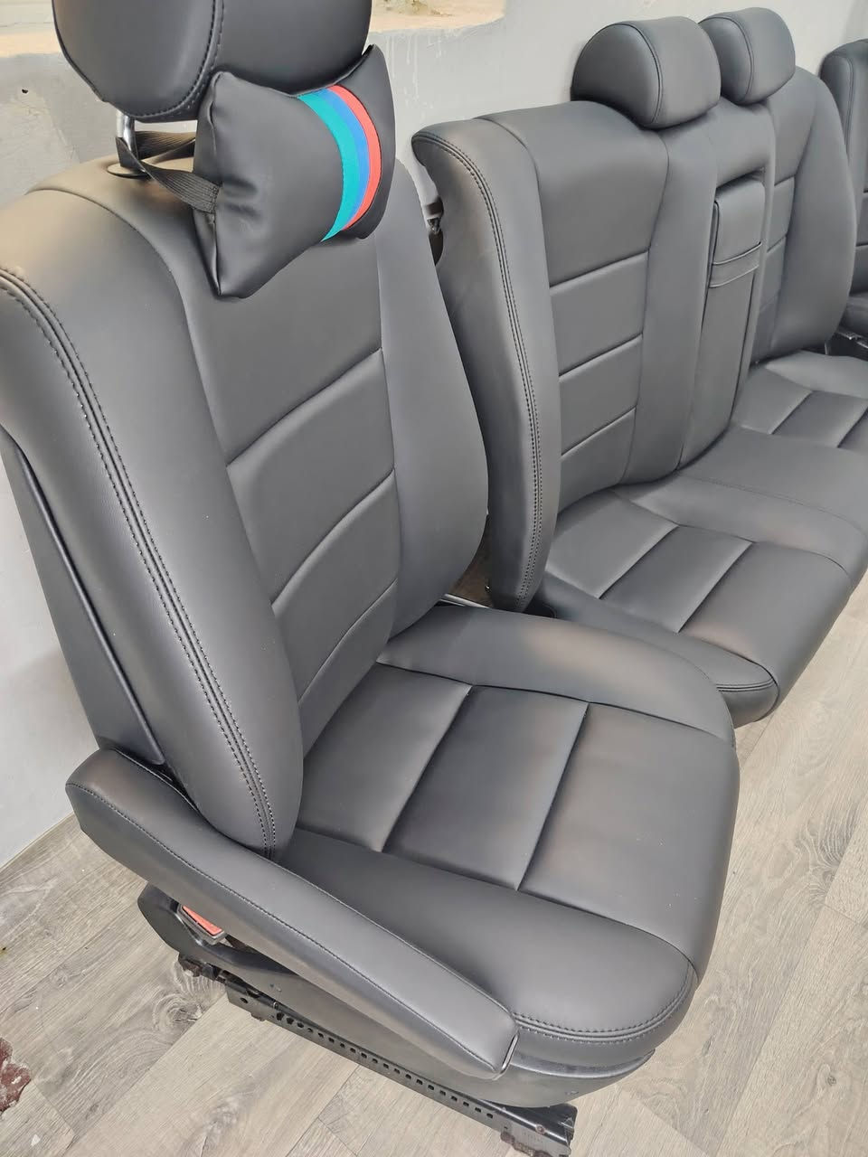 السلام عليكم للبيع كشناتBMW500 بدي قديم ميكانيكي جلد وعمل درجة أولى السعر 400 الف مكاني بغداد الحرية ***********
