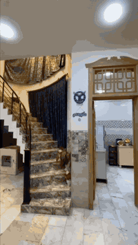 دار للبيع مساحة 150 متر طابو صرف بناء حديث 2024 
الارضيه مرمر وبورسلين 
خريطة جدا ممتازة يحتوي على ...

 • الطابق الأرضي استقبال + مطبخ + هول + غرفة كبيرة + مجمع صحي كبير + ممرات عدد 2 + صحيات خارجية

• الطابق الثاني 3 غرف نوم + هول + مجمع صحي 

* كهرباء + سبالت + كاميرات نضام بوري دفن 

• الموقع أبو غرق حي الحسين ثالث عقار عن التبليط 
شارع 12 متر 

للاتصال والاستفسار ***********
