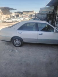 تويوتا كراون للبيع ملكه تفاصيل على الخط 07733605780