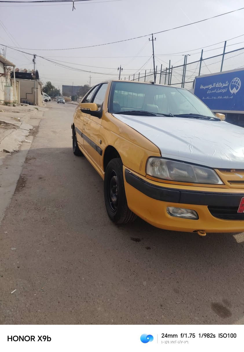 سلام عليكم سياره بيجوه بارس موديل ١٥ ساره بيه ضربها بس بل جاملغ الخلفي ومصوره سياره خير من الله الكير كفاله والمكينه خير من الله سعر ٤٠ ورقه وبيها مجال مكان زعفرانيه رقم ***********
