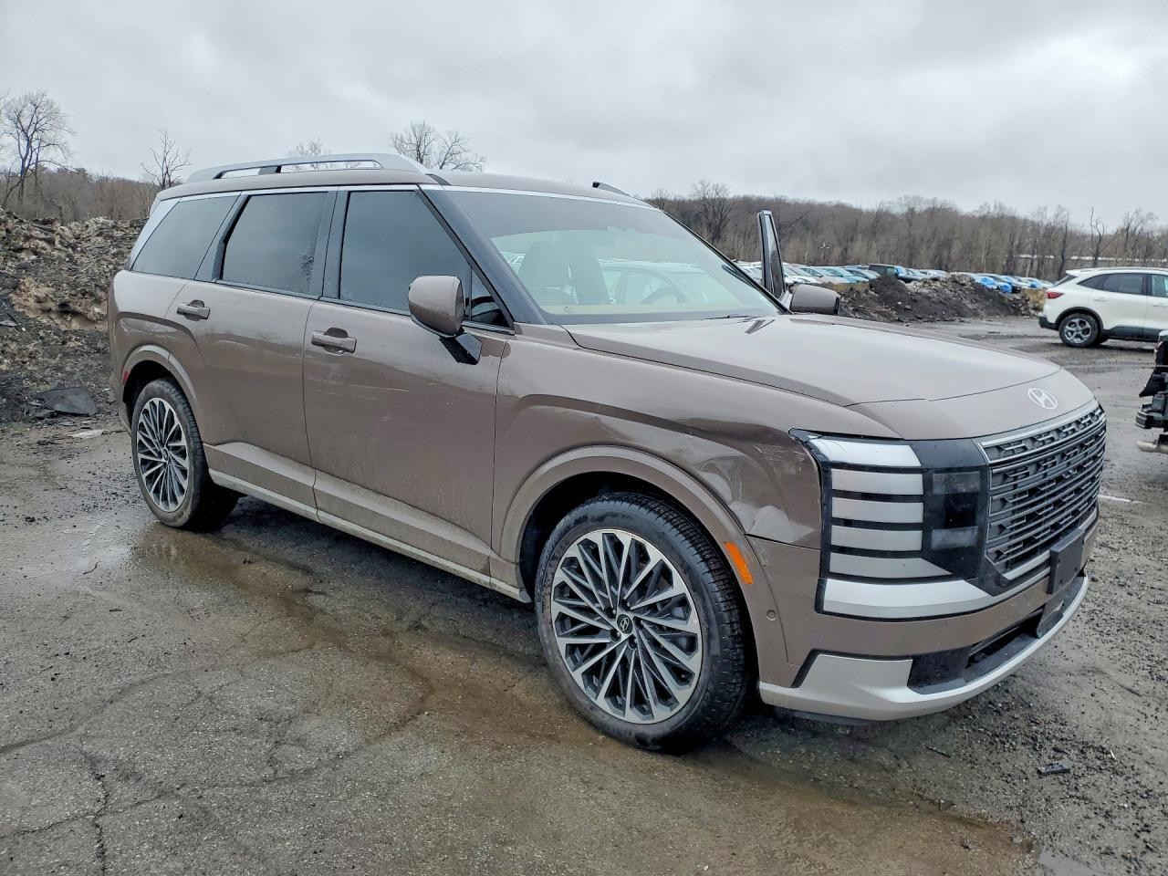 اعلان مزاد
▪️نوع السيارة :  HYUNDAI PALISADE CALLIGRAPHY
▪️الموديل : 2026
▪️تاريخ المزاد :   2026/3/31
▪️ عداد المسافة :  1.866
▪️السعر : حسب المزاد 
▪️حجم المحرك: 3.5     6 سلندر
▪️تاريخ الوصول : من 45 - 70 يوم 
▪️نوع الحادث:حسب الصور المرفقة والتقرير
▪️السيارة ملحقة مع تقرير كارفاكس
 (لفحص تاريخ السيارة بالكامل) مجاناً مقدم من الشركة 
▪️طريقة البيع :يتم البيع عن طريق الحضور الى الشركة 
       ودخول المزاد في مقر الشركة 
▪️امكانية توفير كافة قطع الغيار لجميع الموديلات
        من المتاجر العالمية بأنسب الاسعار 
▪️ ضمان مدى الحياه (الكمرك💵الضريبة)
▪️اوقات العمل في الشركة تبدأ من الساعة 10صباحاً 
        ولغاية ال12ليلاً  
▪️العنوان 🏦 بغداد البنوك شارع المشاتل بالقرب 
        من جسر البنوك 
▪️للاستفسار يرجى ارسال رسالة الى الصفحة 
▪️او الاتصال على الارقام التالية :
***********      مصطفى
***********      فيصل
***********     وسام
ملاحظة ( خصم خاص لاصحاب كتب الشهداء )
لمشاهدة عروض اكثر يرجى الانضمام الى كروب وات ساب 
https://chat.whatsapp.com/D83izK9TYjuF2Lg4eUk48N
