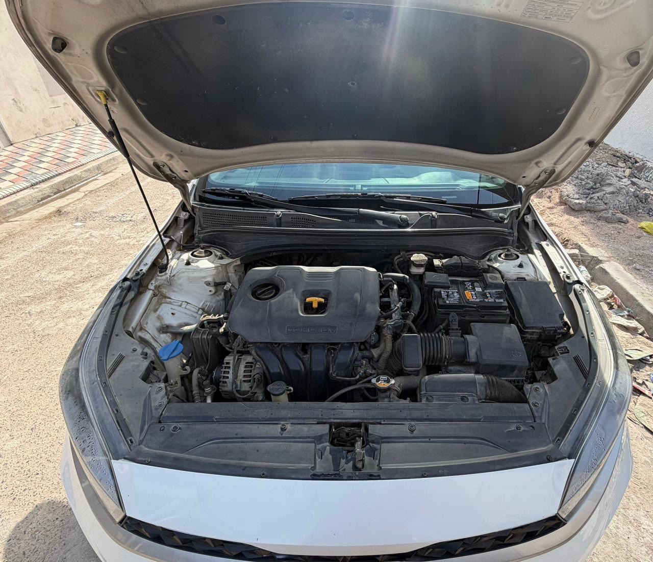 من رخصة الادمن المحترم❤️

السلام عليكم 
فورتي للبيع 23 ماشيه 65 الف كيلو 
مواصفات عاديه 
رادار كامره شاشه 
حادثها كما موضح بلصور  مابيها اي قطعه صبغ 
البنيد بارد والحوض راجع بارد بدون ايرباك 
رقم الهاتف  
***********
***********
 متوفر اتصال وواتس اب 
السعر165  وبيها مجال
