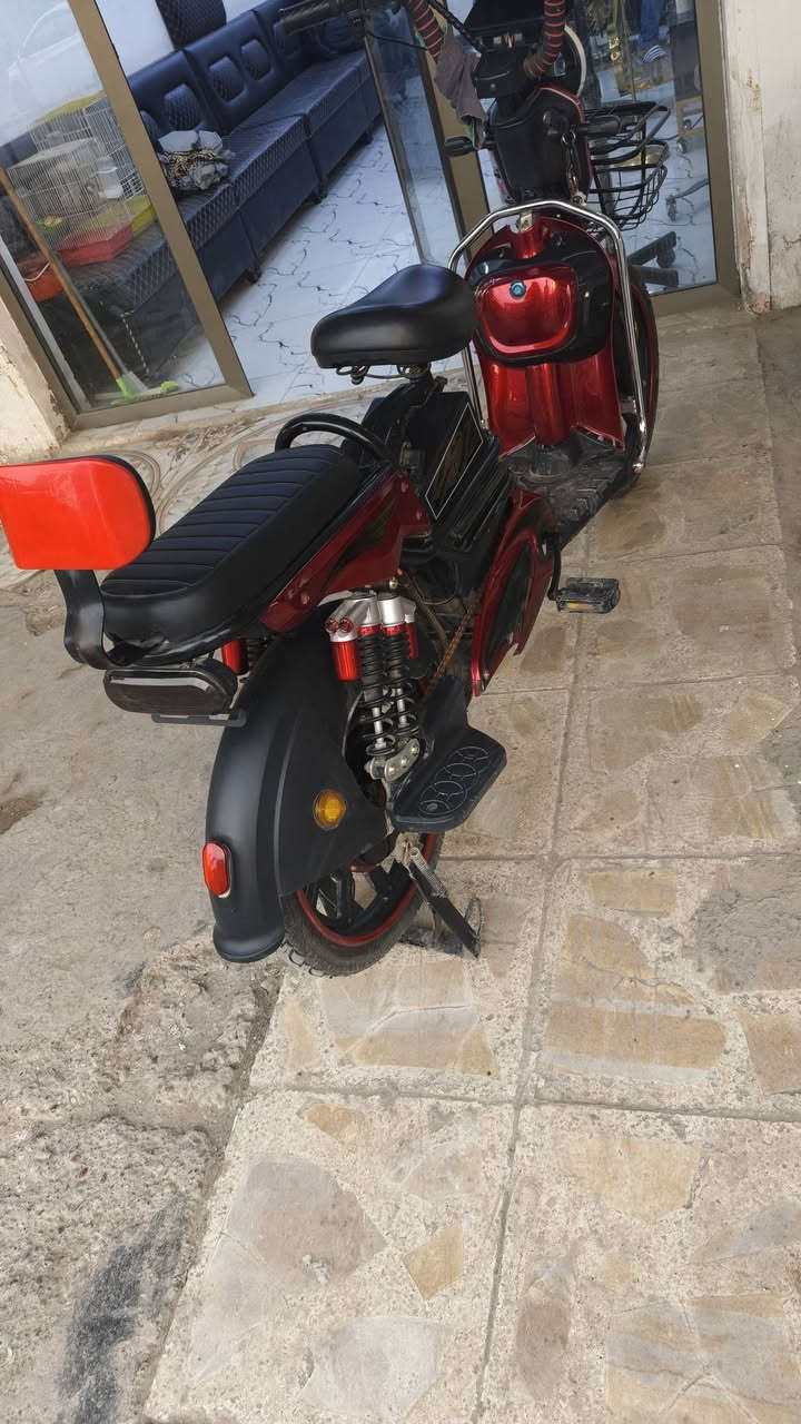 السلام عليكم
متاح دراجة شحن موديل 25 
5 بطاريات بصمة دراجة نضيفة اخت الجديدة مستخدمه شهر
السعر 450 وبيها مجال مكاني الشيخ حمد  ***********
