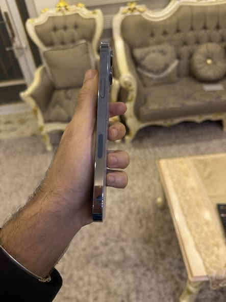 ١٣ برو ماكس ذاكره ٢٥٦ بطارية ٩٧ الجهاز وتر بروف كفاله عامه كله شغال بس تخطي ب٣٥٠ قفل *********** بغداد الغدير
