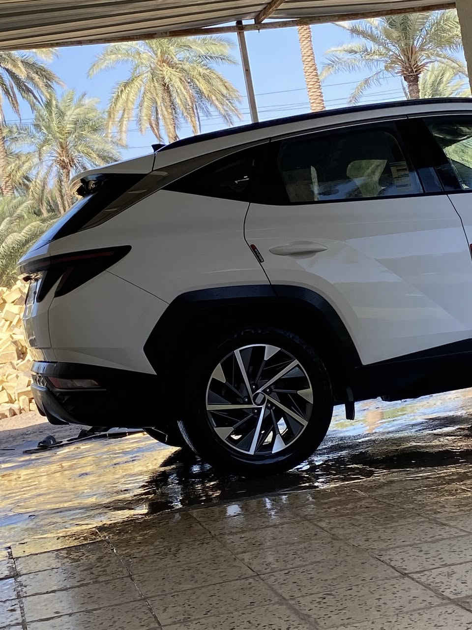 السلام عليكم للبيع توسان ٢٣خليجي كفالة عامه رقم بغداد بسمي مواصفات 
بصمه تشغيل عن بعد بصمه أبواب
تحكم سترين شاشه اربع انضمه قياده 
تبريد قطعتين ترحيب بل مري
كراسي كهرباء داخل للونين 
برد خلفيه اصليه وبعد بيه مواصفات 
ماشيه 55
للاستفسار اتصال ***********
