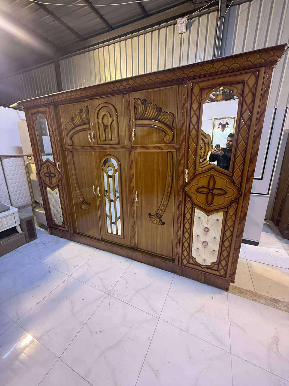 السعر ٧٠٠ ٦٥٠ قفل
بس نقل داخل بغداد 
شغل وصط 
نضافه ٩٠


**إذا كنت صاحب هذا الإعلان وتريد حذفه لأي سبب، رجاءا أرسل رسالة إلى الدعم الفني**