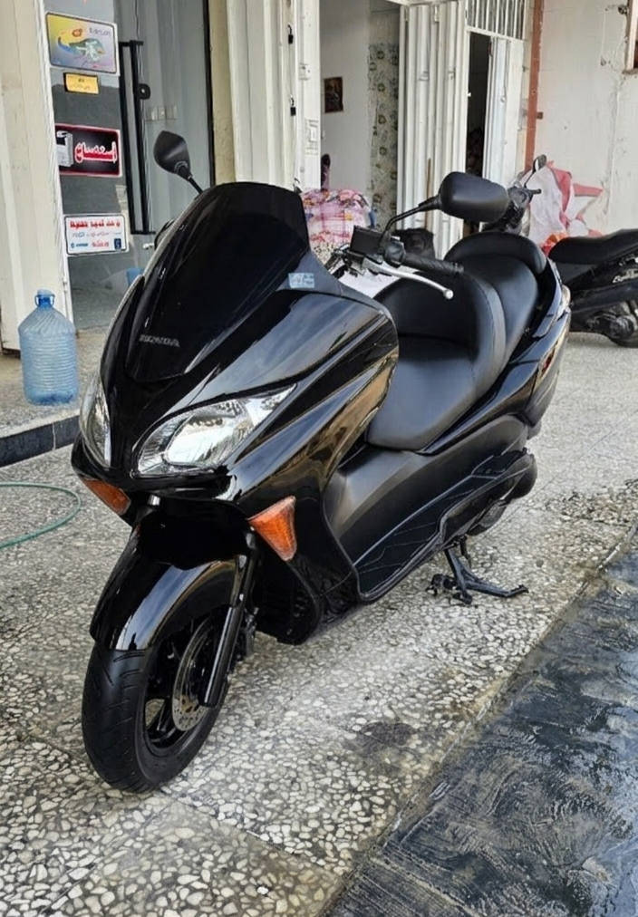 سلام عليكم فورزه 8/0 /6كير /3تحؤيلات   استاند حساس 
كهربايات كيجات كلهه شغاله 
لون مميز بلاد دراجه نضافه فؤل 
اؤراق كامله  تخم تاير جديد طستهه ناعمه 
 دراجه مكفؤله  كلهه  شلعه ؤمعدل ماتصرف علية مكانهه بغداد شراي اتصل عرقم ؤتدلل رقمي ***********
