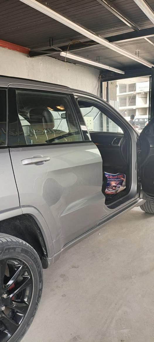 السلام عليكم للبيع جيب كراند شيروكي 20 اصل بلاك توب مواصفات شنو بالك مواصفات بيها مكينه كير حداديه تبريد طخم تاير كله بالظمان والشرط مكينه ٦سلندر  تو ويل
 ظررها جاملغ وبنيد بدون اي دواخل رقم بصره تحويل مباشر مكاني البصره دور النفط اي استفسار *********** سيد وسام 
السعر 222
