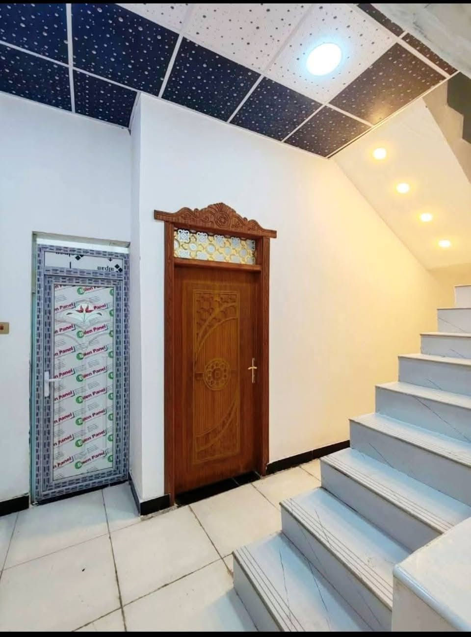 للاستفسار(***********
يتوفرلدينابيت المساحه(120متر) البناء جديد
يحتوي على غرفتين منام واستقبال ومطبخ وصحيات كل الخدمات متوفره 
العنوان ابي الخصيب كوت ثوني 
السعر(75)مليون وبي مجال 
للاستفسار/*********** البصرة, العراق
