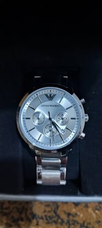 ساعة • إمبوريو أرماني • مزاد