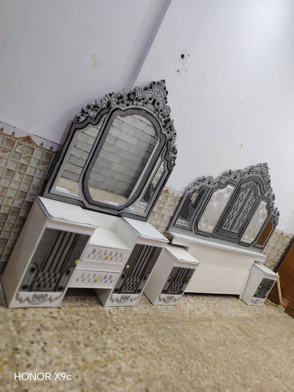 السلام عليكم غرفه كامله ام 6️⃣ بيبان شغل درجه ثانيه نظيفه كلش موديل تركي شغل عراقي الوجه 6 ملم غرفه نظيفه كلش نظافتها 100% جاهزه وكامله مستعمله فقط شهر غرفه كامله وجاهزه اي نقص ما بيها سعر 775 شامل الشد والتوصيل مجاني داخل النجف والشراي يتصل مكاني نجف ناحيه الرضويه قرب الجسر مال الرضويه *********** موجود واتساب
