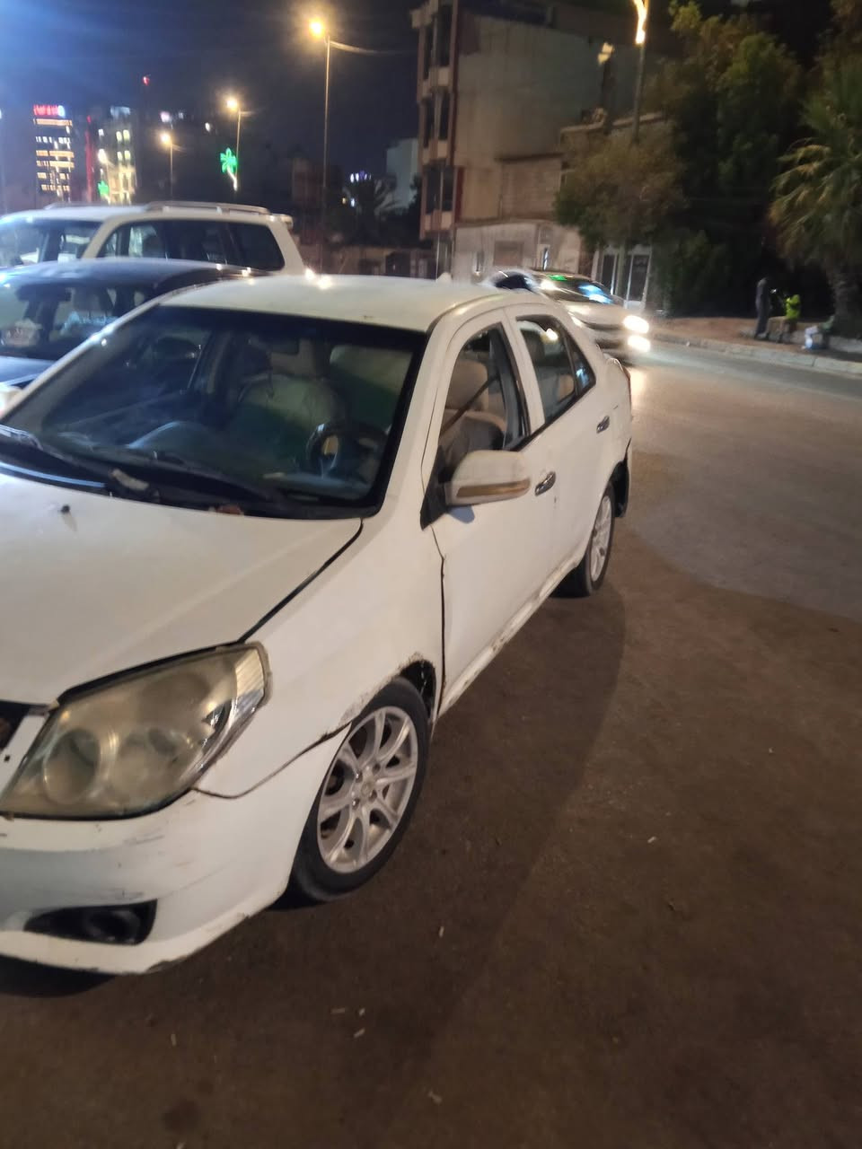 يا الله سي كي السعر 16 مديل 12 كير ومكينه كورله بلادي يجي مو تحوير سنتر لك شغال ريمود جام رباعي شغال الي يريده يتصل *********** مكاني كربلاء الحر
