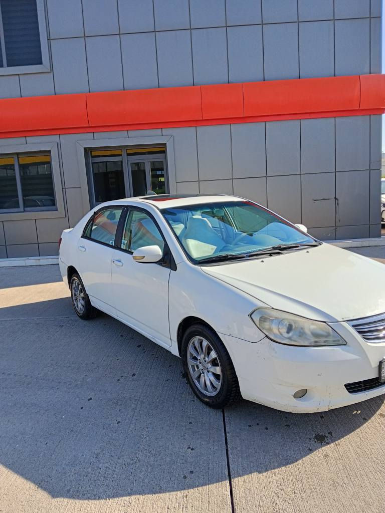 بی وای دی مۆدێل 2014 چوار پارچەی لای سەکن سبوغە دەعمی پێشەوەی نیە لای یایەق سبوغی نیە جەمپێکی کەمی سندوقی هەیە حەوزی نەگرتوە سەقف و دینگە بە شەرت وەرگەراو نیە شانسی نیتی 
*********** أربيل, العراق
