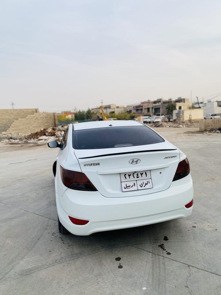 ئەکسێنت تۆماتیک مۆدیل٢٠١٢سپی بەفری دوپارچەو نیوی سبوخە پشتو پێشی کەپسە بەشەرتی رەقەمو بەناو کردن چوار تایەو ویلی تازەیە شاشە ئایپاتە فول فولەرەقەمو سەنەوی بەسەر چوە……….ژمارە تەلەفو ***********واتسئاپ فایبەر سەحر ٩٤مەحامەلە
