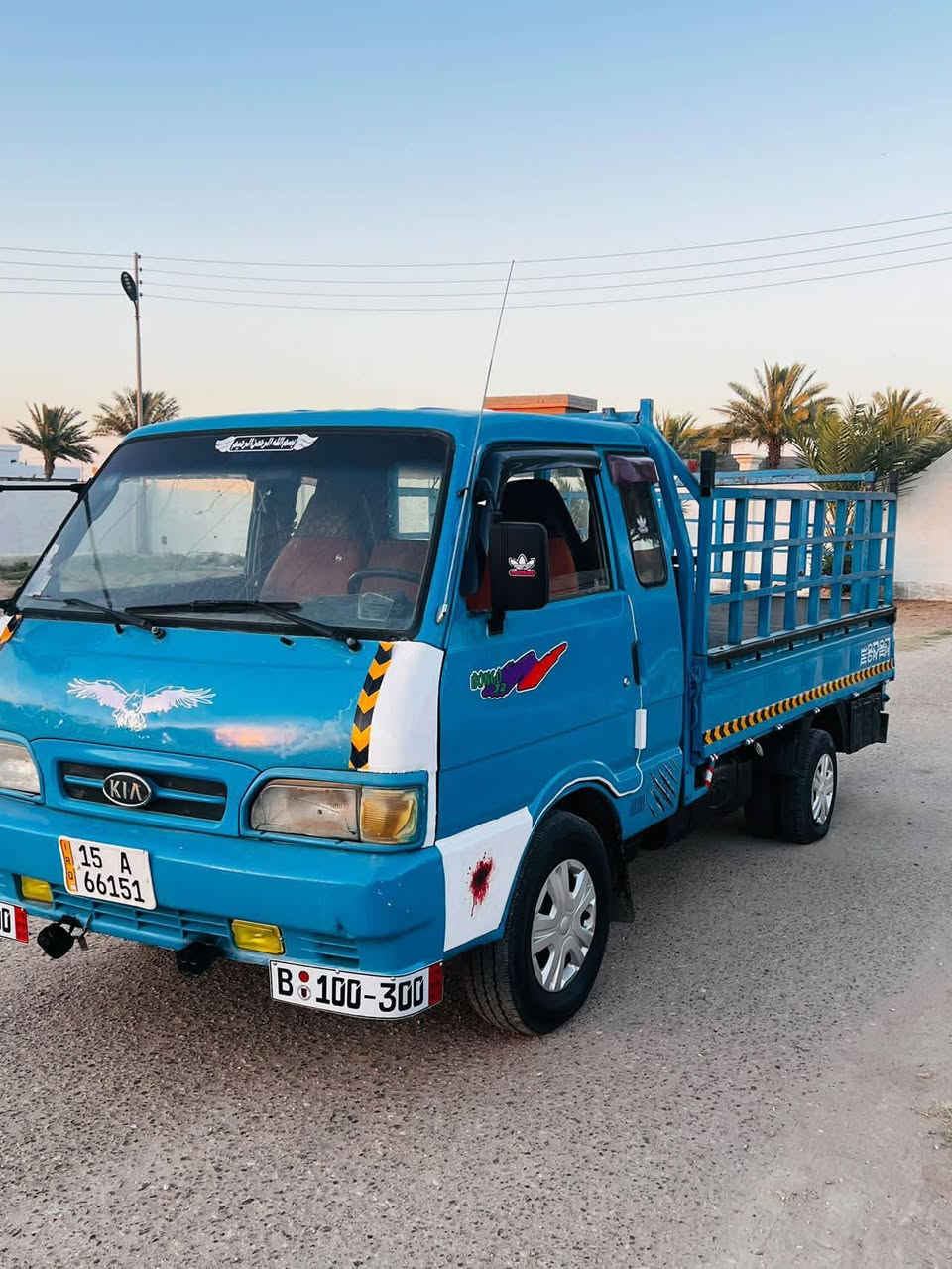 سلام عليكم كيه بنكو موديل 96 سنويه 30 رقم نكليزي سياره مكفولة من محرك وكير واكسل وصدر وشاصي وكهربايات شغاله قماره بلاديه وتخم تاير سياره كلش حلوه سعر 52 وبيه مجال مكاني رمادي رقم الهاتف ‭***********
