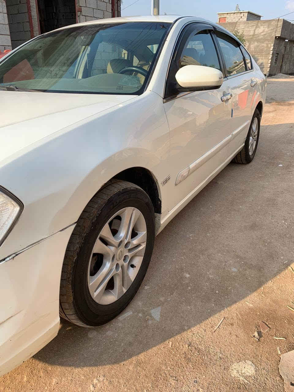 سلام عليكم شباب
 رينو سافران ٢٠٠٩ فول مواصفات 
مكفوله من الضربه
عدا الدعاميات بيها شخوط قليه
لايتات زينون
تدفئه وتبريد 
تدفئه بالكشنات 
مري شفط
فتحه سقف 
تايرات نظيفه
حداده نظيفه
ادامه قبل شهر للحداده
بيبان بصمه عدد ٤
وياها بصمتين تشغيل
مكينه ٦ سلندر جديده هيه وتفرعاتها 
كهربائيات كلها شغاله 
رقم بصره بسمي
السعر 70 ورقه وبيها مجال
مكان السياره البصره ابي الخصيب حمدان 
***********
