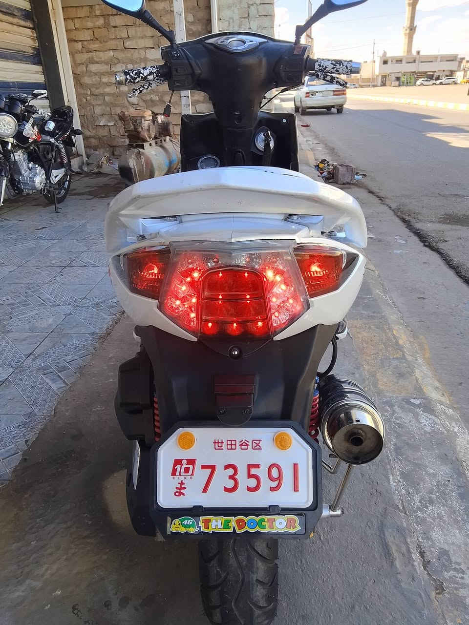 يالله
دراجه كايمكو حيل جديد نعومه فول كله شغال مابي اي نقص منزلي رمبه مصار شهرين السعر مليون وبي مجال للشراي ***********
المكان رمادي التاميم
