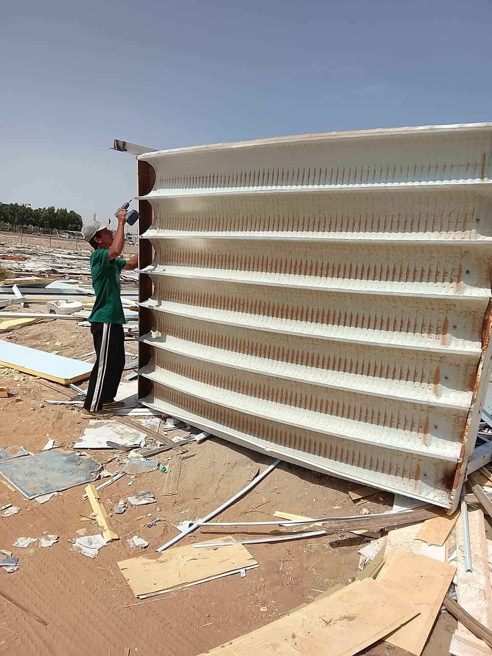 سقايف للبيع مكان ناصريه طريق السفينه ***********
