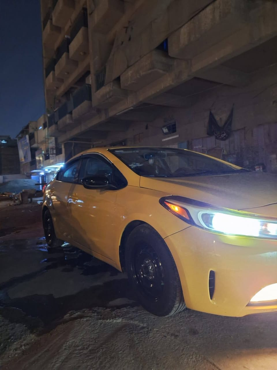 كيه فورتي موديل ١٨ وارد امريكي بااسمي بيها منضومه زنون عالي وناصي صوره الحادث مرفقه بالمنشور السعر 120 وبيها مجال اي تفاصيل اتصل وات ساب ***********
