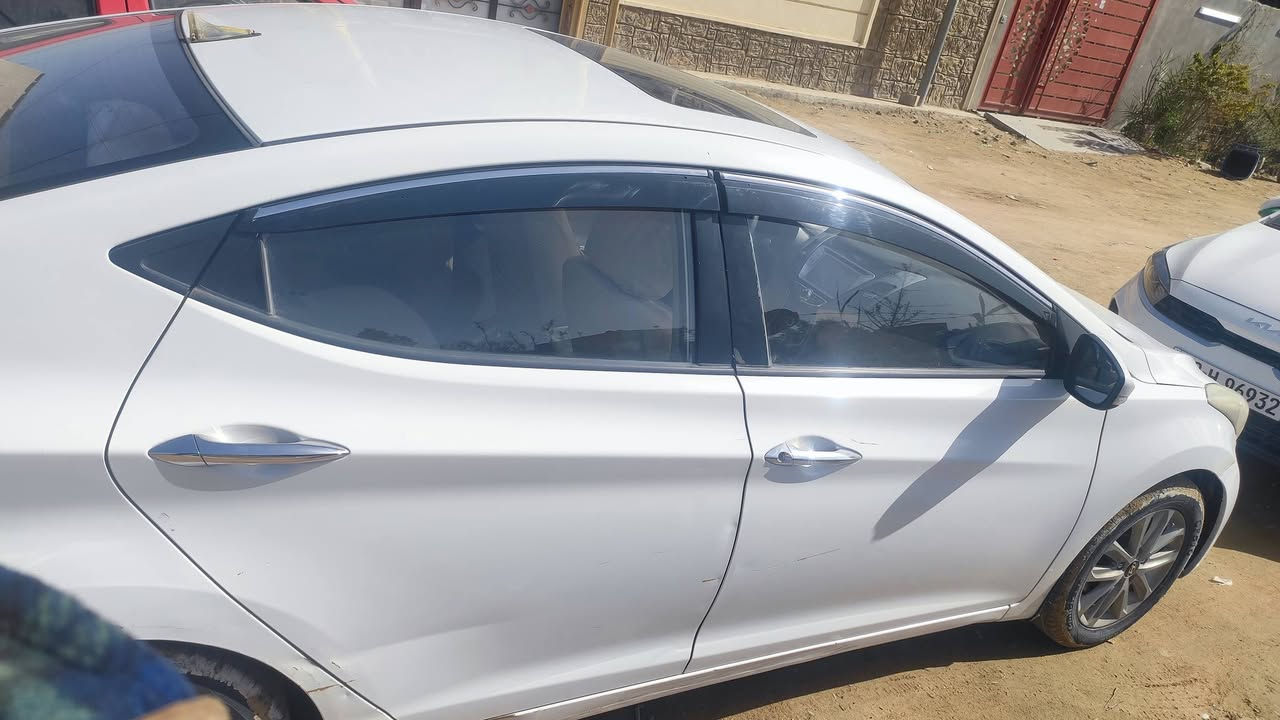 النتره مضلع مديل ٢٠١٥ سياره مكفوله بيها باردات بصيطات مكالف سياره فول فتحه تبريد قطعتين العلم سياره بيها نواقص بسيطه مكان السياره النجف هذا رقم رعيها اتصل على وتساب ***********
