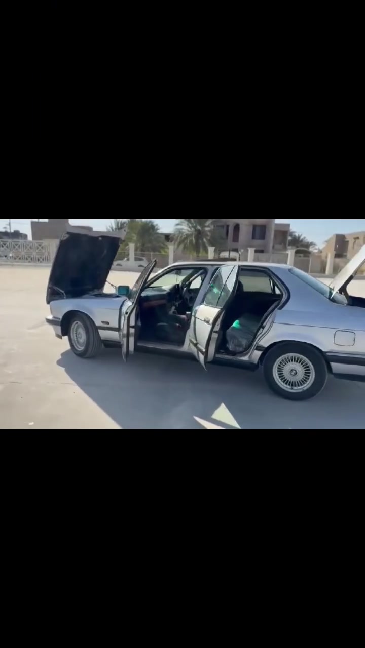 السلام عليكم
بسبب الوعود الكاذبه رجاء الموشراي لا يتعبني 

سياره جديده وبلاديه ع

 وضع الشركه 

بي ام دبليو.   730i.اصل

8سلندر مسكر أصل 

موديل 1993 بلاديه  

رقم بغداد انكليزي تحويل ثاني يوم 

بدون حادث ولا صبغ بلاديه

تخم تاير جديد ويل شعاع نضيف 

كير محرك شرط الكفاله 

تبريد ثلج شرط

. سياره فول مواصفات 

تشغيل واطفاء  عن بعد ع ريمونت مع تشغيل لايت نضام أمريكي 

. سلايت طكتين  

كشنات فول كهرباء هيتر 

خزن ميموري 

حداديه امامي خلفي جديد شرط  جاهزه 

+ كهربائيات بلاد شرط ع وضع الشركه 

خارج وداخل جديد ونضيفه 

دواخل غرفتها نضيفه شرط 

  مكاني واسط الكوت 

للاستفسار الإتصال على الرقم 

***********
