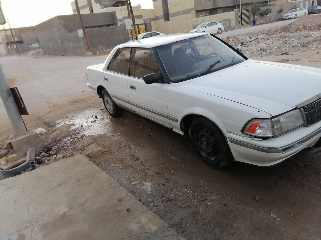 السلام عليكم سياره توه معمره كهربائيات تبريد شغال    كله معمر صبغ صدفي توه انصبغت كير مكينه بعدهن لوك شرط جدد رقم نجف غرفه كشنات ملكه جدد وكل كمالياته موجده بيه حادث جاملغ خلفي وره سايق  فقط ومعمر مكاني نجف حي ميسان سعره 33       رقم ***********
