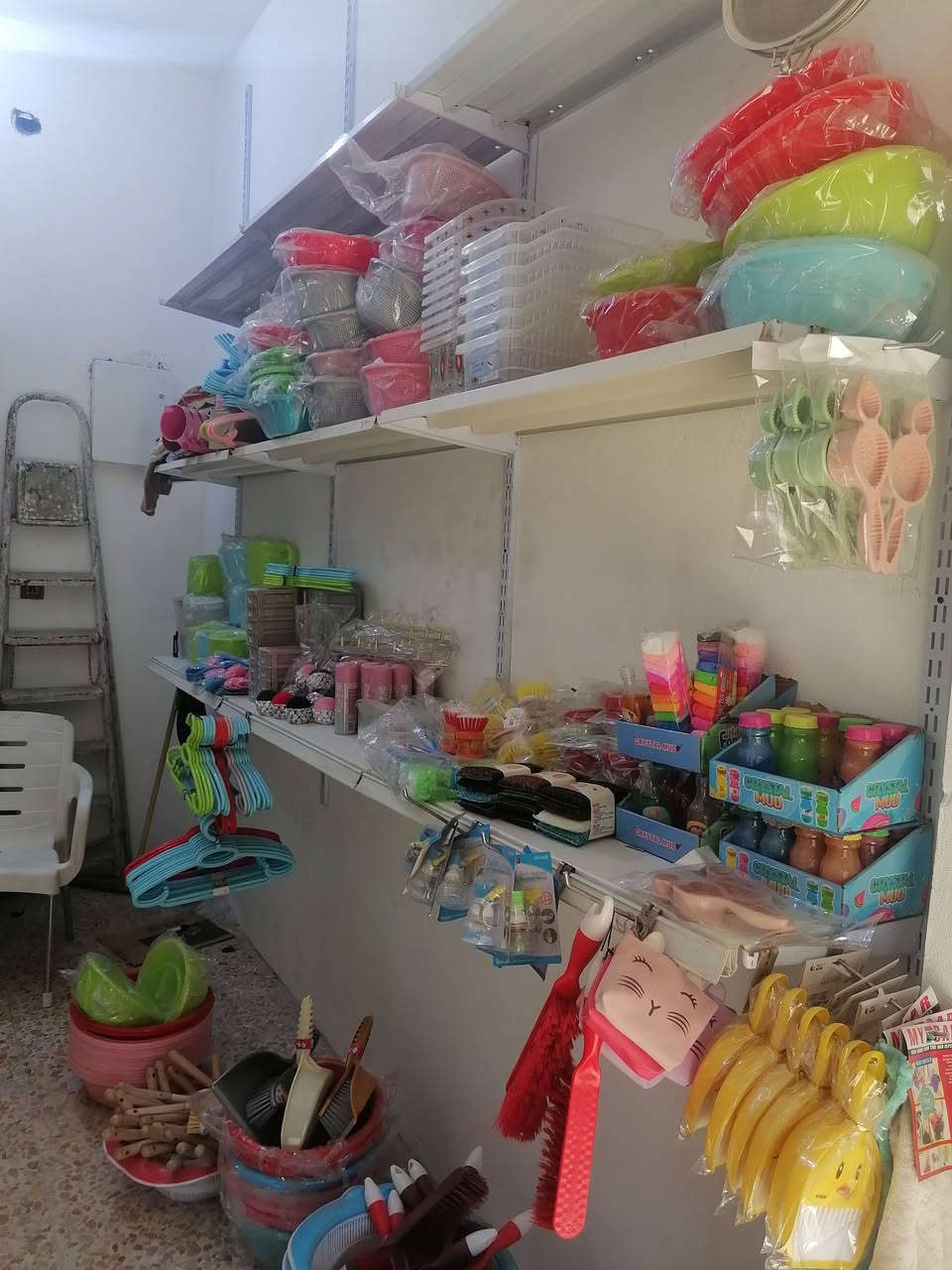 السلام عليكم ورحمة الله وبركاته شلعه حاجه الف لبيع
***********
