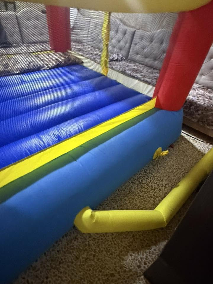مرحبا 
عندي هذا للبيع  اريده ب
٤٠٠ الف كلش نضيف   وبيها مجال شويا 
يرهم للاطفال الصغار ٩ سنين واقل 
سعره الحقيقي 400$
الي يريده  يتصل على هذا رقم 
*********** ￼
