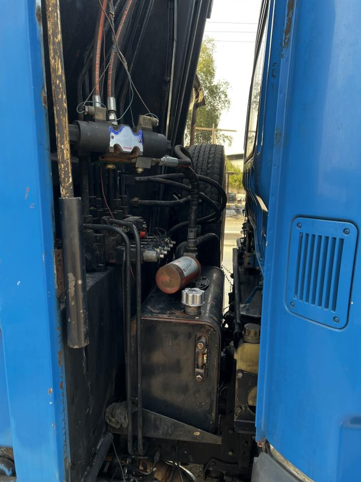 سلام عليكم 
كابسة فوصو للبيع 
سيارة معروضة هية وشغلهة 
سيارة جديدة معنة الكلمة كاملة من كلشي كبل لشارع
ماكني البياع 
رقمً ***********
شراي اتصل خاص مغلق
