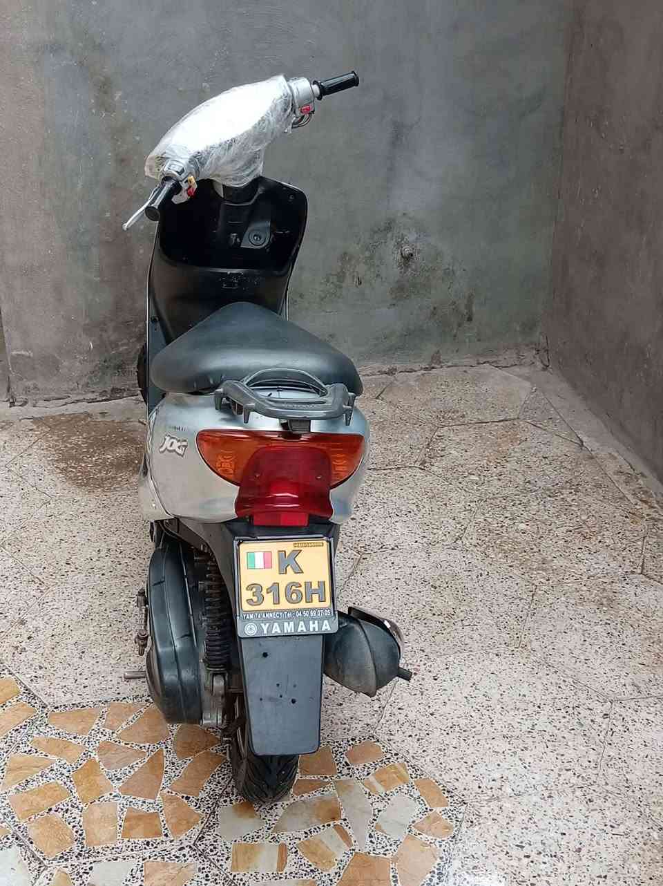 دراجة عصفوريه ياباني دراجة بلاديه كهربائية كله شغال اشاير لايتات هورن نكره سلف +هندر. باتري جديد كلج جديد تايرات جدد   السعر300 وبيهه مجال  العنوان حي اور سبع قصور  رقم هاتف ***********
