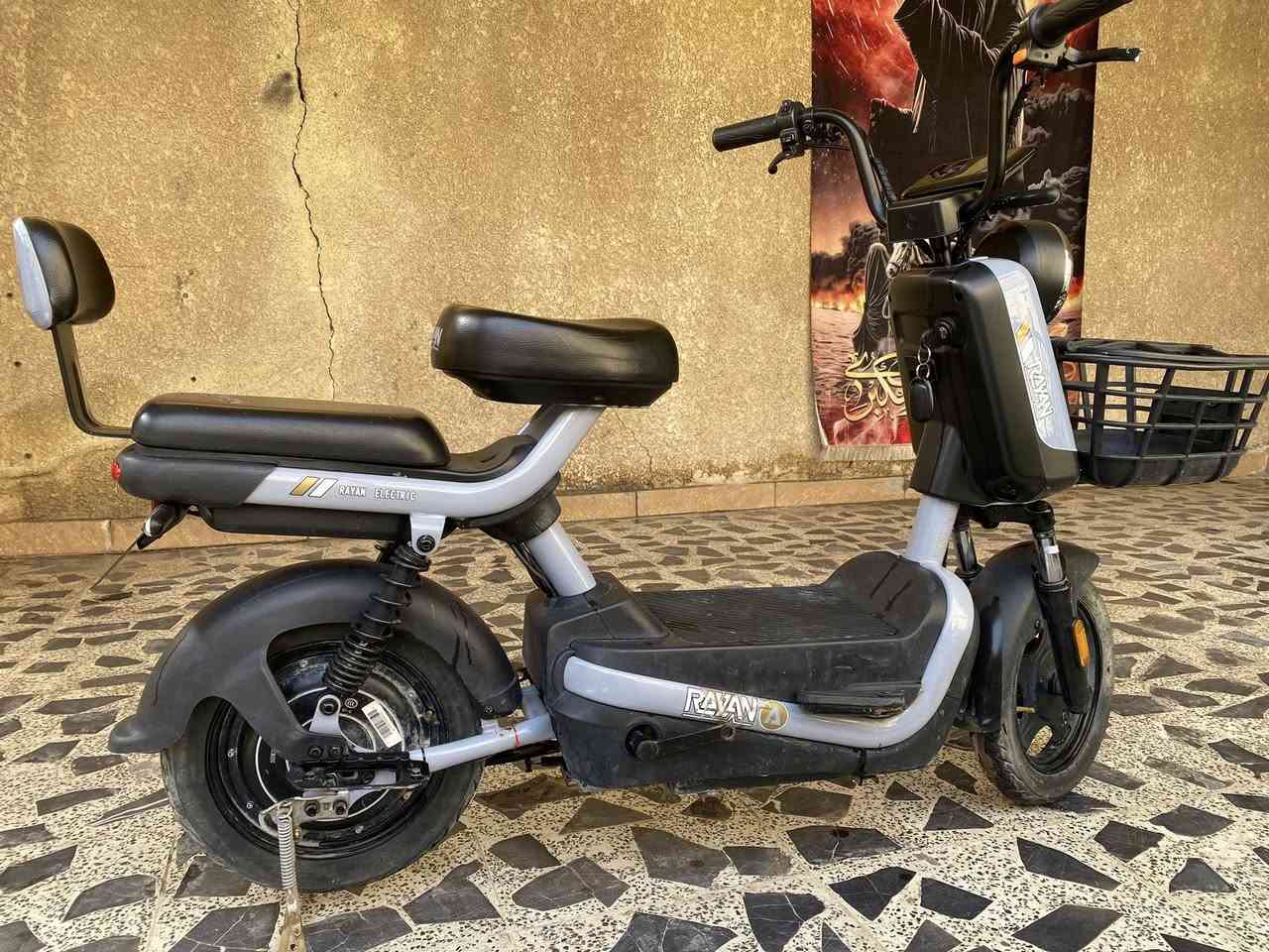 السلام عليكم دراجه شحن الريان فقط قطعه الدواسه الخلفيه ماكو سعر 250الف للاسفسار الرقم ***********
