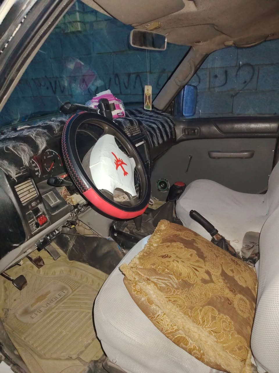 السلام عليكم سياره نوع نيسان باترول موديل2002 ادوات بدون رقم محركها الابلادي 6 سلندر بيها منظومه غاز 120 لتر السعر 50 ورقه وبيها مجال العنوان ميسان الاعماره منطقه حجي حسن الامسيجه الرقم ***********
