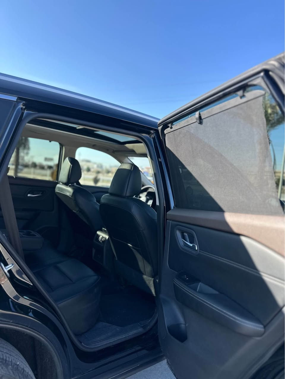 نیسان رۆگ 2023
3 بستۆنی فول مواسەفات بیلاد پەردە 
دەبڵ ئەکسل پانۆراما بەناو خۆمانە سەیارەکە مالی دۆستە  بەس بۆنیت بۆیاخە
 سعری 170 گەڵا
0750 784 86 49
0770 156 14 55 رانية, السليمانية
