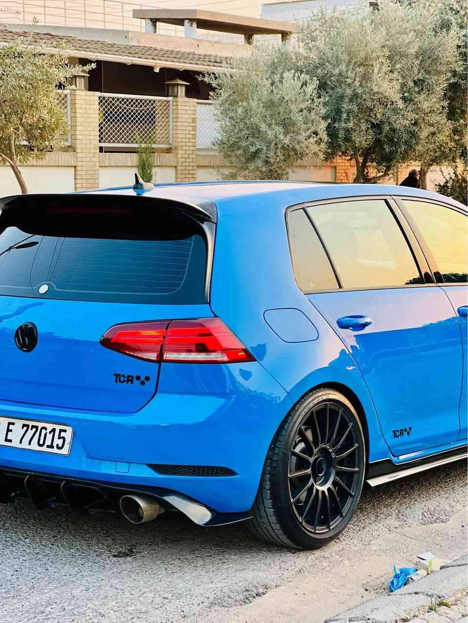 Golf gti 2021 
جديد بمعنة كلمة 
جاملغ خلفي جهة سكن صبغ وية صندوق مبدل بلادي 
وبيهة ثلاث اماكن تعديل صغير 
بجم كبس بدون ارباك 
ماشي ٤٧ الف ميل 
بدون اي نواثقص 
ترايك وين متريد 
سيارة تخبل 
للون مميز 
مواصفات معروفة فول 
بانوراما 
ويل سبورت
سعر :١٨٥ و مجال 
مكان سيارة اربيل 
***********
———————————————————————
گۆلف gti 2021 
یەک لە جوانترین گۆلفەکان 
چاملغی پشتەوەی سەکن سبوغە لەگەل قەباغ سندوق بلادی گۆرایە سێ جێ ساردی گچکەی هەیە 
پێش کەپس و هەموو بلادی و بێ ارباگ 
٤٧ هەزار میل رۆیشتیە 
بێ هیچ نوقستانیەک 
مواصفاتیش فولە پانۆرامایە 
مەسرەفەچی چاکی جوانکاریشی لێ کرایە 
سعر :١٨٥ و مەجال
شوێن هەولێر 
*********** أربيل, العراق
