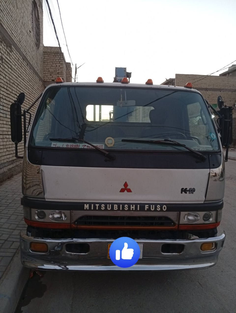 السلام عليكم سياره للبيع جاهزه من كلشي 
الموديل 2001 
رقم الهاتف ***********
