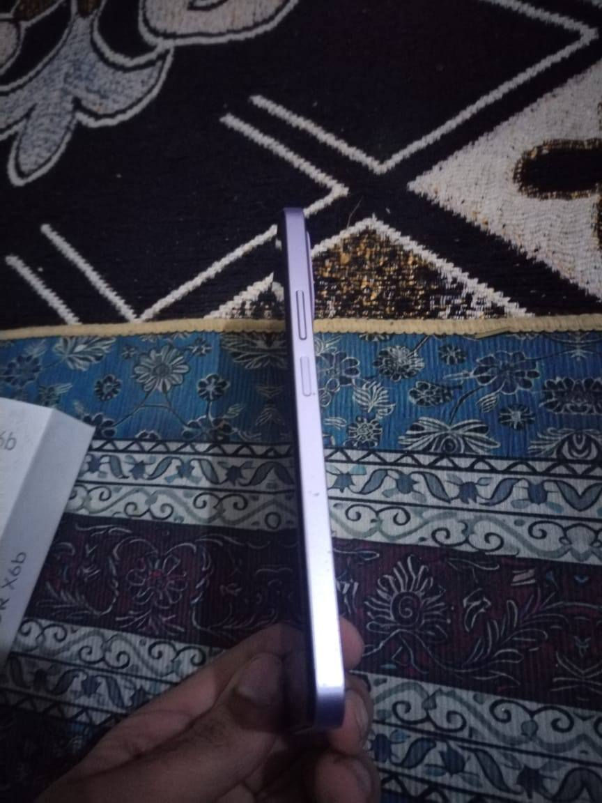 سلام عليكم جهاز للبيع HONOR X6b ذاكره ١٢٨ بطاريه ٥٢٠٠ جهاز جديد ما صالهه شهرين من اشتريته سعر125وبي مجال
النجف
***********
