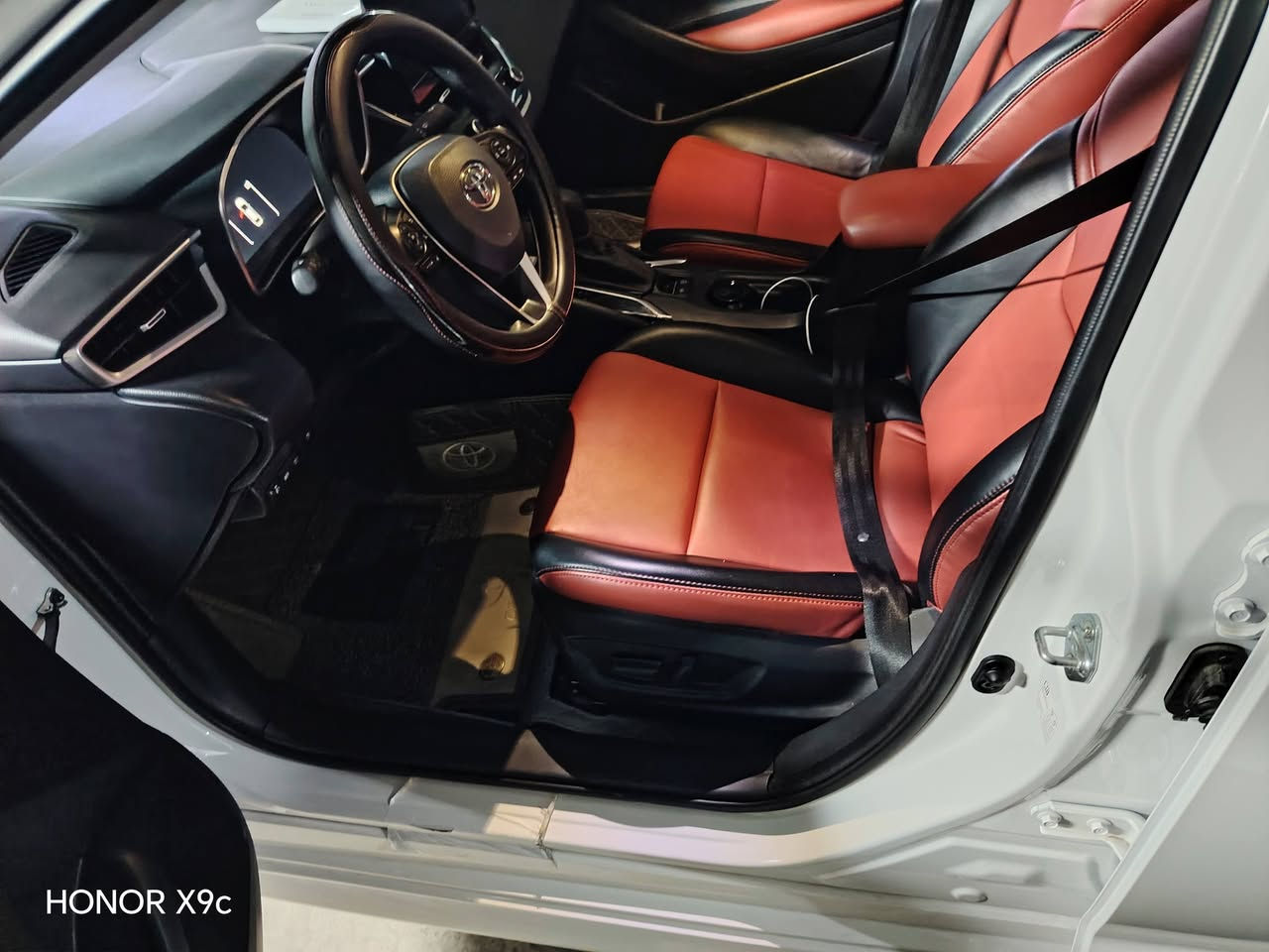 سلام عليكم لبيع كورله هايبرد موديل ٢٥ زيرو سياره كشن كهرباء *********** مكان بغداد الكرغ سعر ١٥٥
