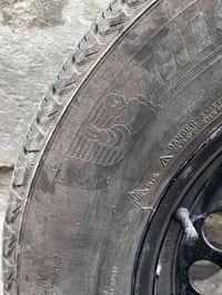 ميشلان • ٢٣٥/٦٥/١٧ • اصلي