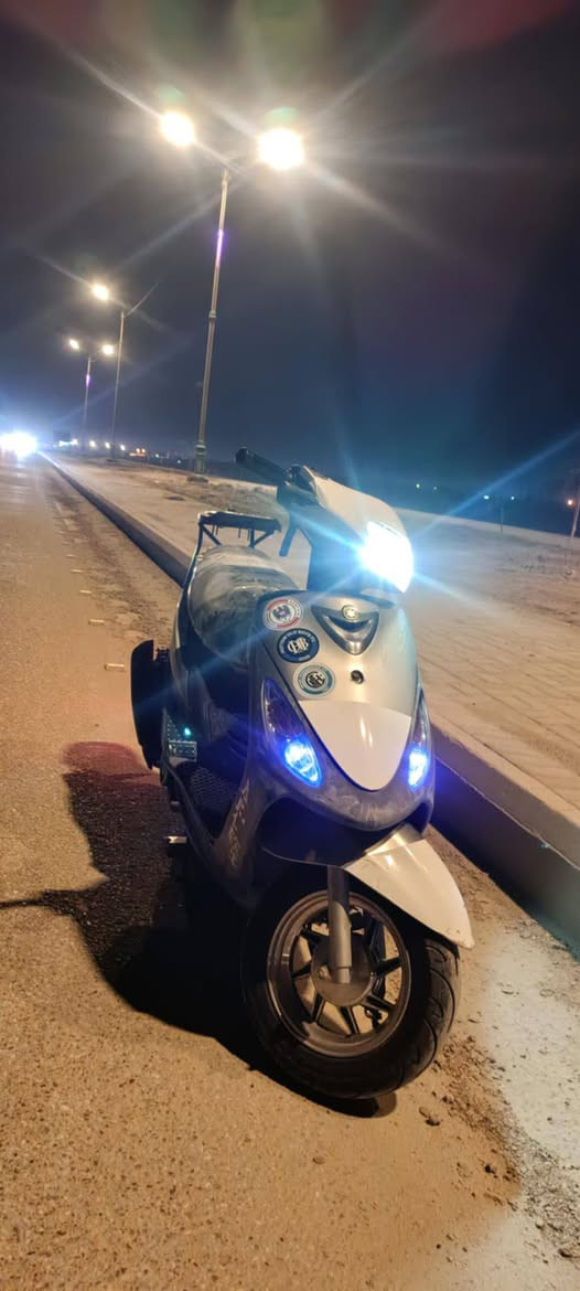 ماكس منغولي للبيع ***********
دارجه 
1-ويل نجمه لاصلي وتاير جيلاتين جديد
2-لد زنون
3-تزويد خارجي سمائي (تعلاكه./قبق شاصي /خاشوكه /وقطره دهن واكسل وقبق فلاوين/ قفيق/دبل خلفي رياضي /كاعيات  ستان صفح رياضي) 
4-صالنصه fm
