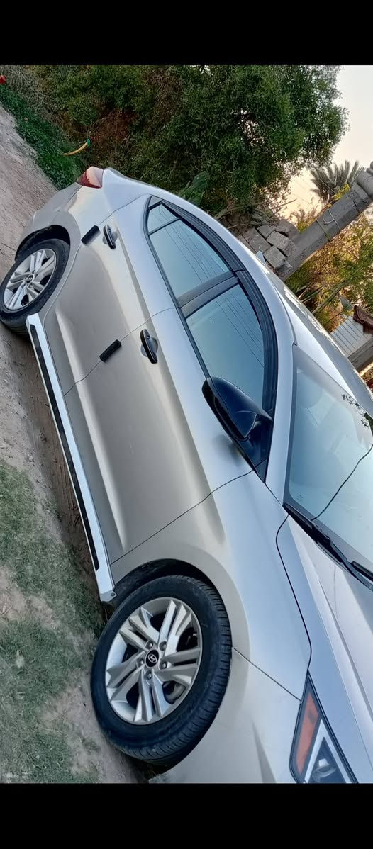 السلام عليكم النترا 2020 حادث جاملق خلفي بيها 4 قطع صبق بدون دواخل رقم اربيل بسمنه جاهزه السعر 125 بيها مجال حك الجيه مكاني ابو غريب  ***********. ***********.  ***********
