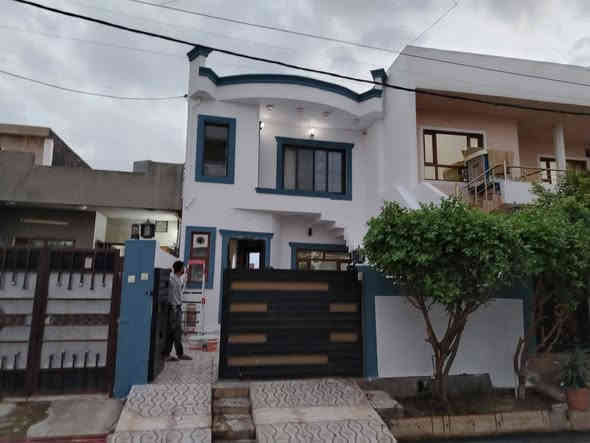 السلام عليكم 
جزء من عملي 
صباغ داخل خارج متفرق شغل درجة أولى بشرط تسليم مهندس اسعار مناسب جداً ***********
